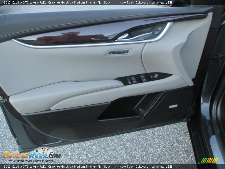 2013 Cadillac XTS Luxury FWD Graphite Metallic / Medium Titanium/Jet Black Photo #22