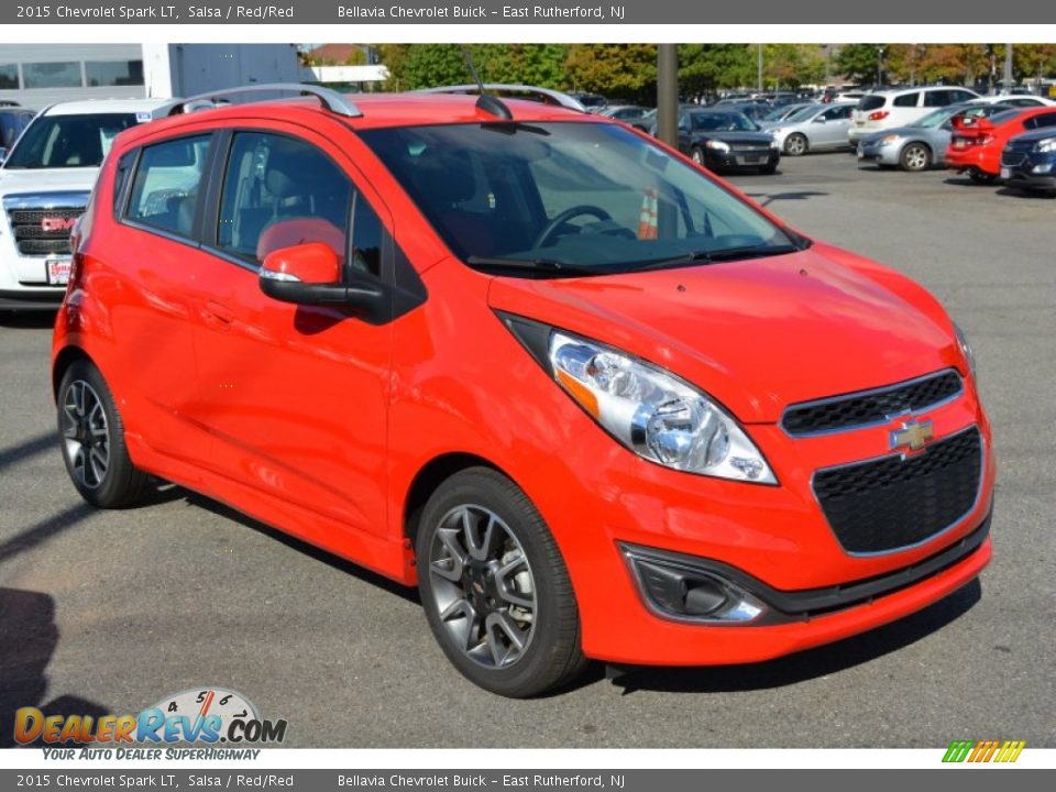 Front 3/4 View of 2015 Chevrolet Spark LT Photo #3