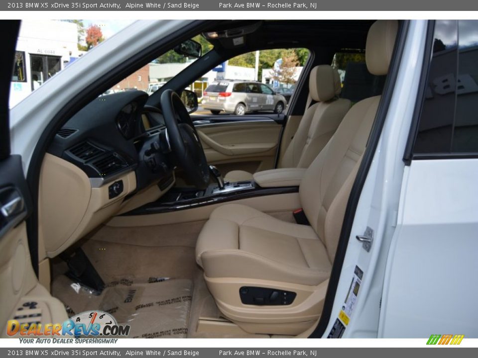 Front Seat of 2013 BMW X5 xDrive 35i Sport Activity Photo #11