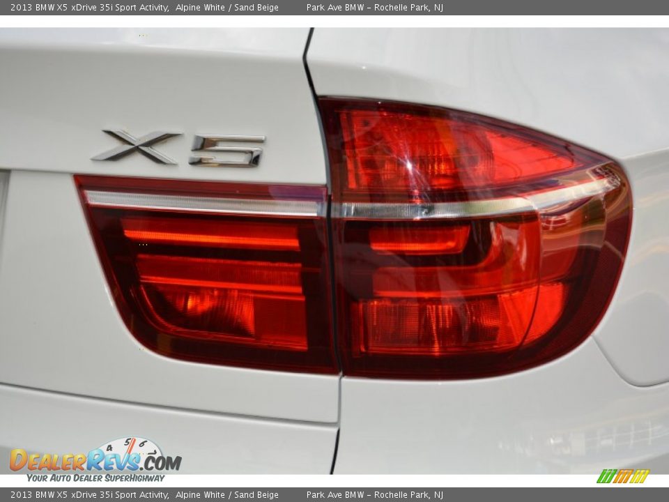 2013 BMW X5 xDrive 35i Sport Activity Alpine White / Sand Beige Photo #24