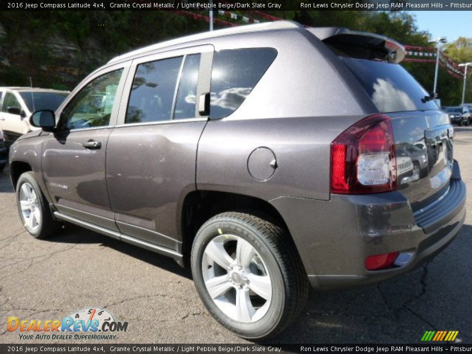 2016 Jeep Compass Latitude 4x4 Granite Crystal Metallic / Light Pebble Beige/Dark Slate Gray Photo #3
