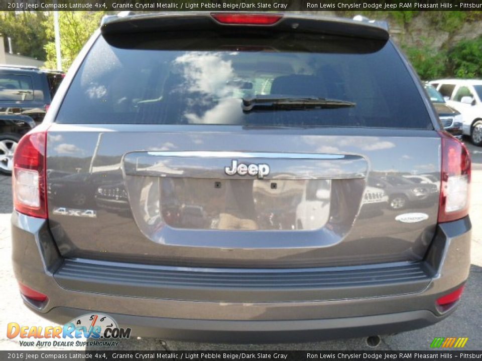 2016 Jeep Compass Latitude 4x4 Granite Crystal Metallic / Light Pebble Beige/Dark Slate Gray Photo #4