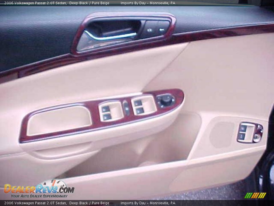 2006 Volkswagen Passat 2.0T Sedan Deep Black / Pure Beige Photo #13