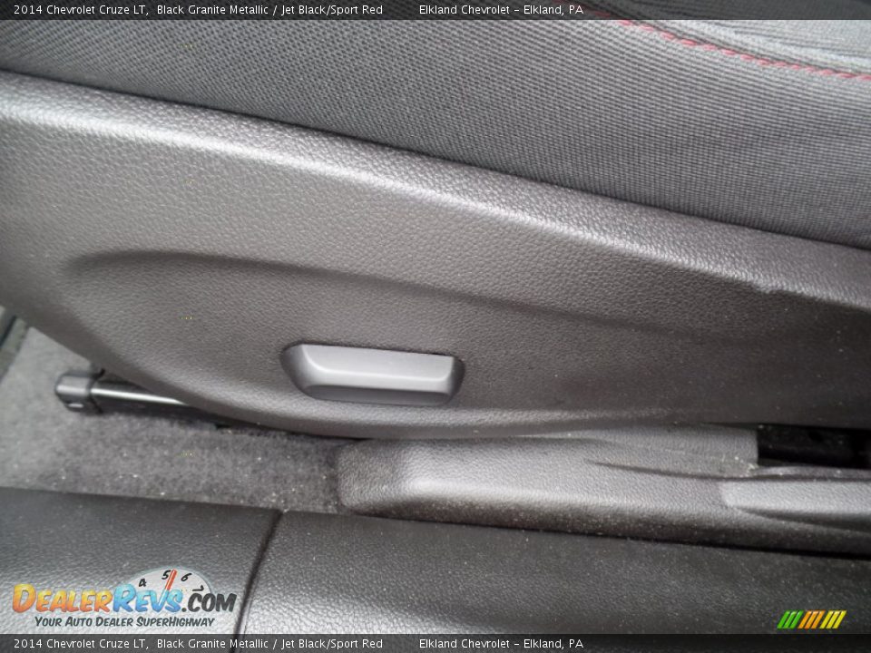 2014 Chevrolet Cruze LT Black Granite Metallic / Jet Black/Sport Red Photo #32