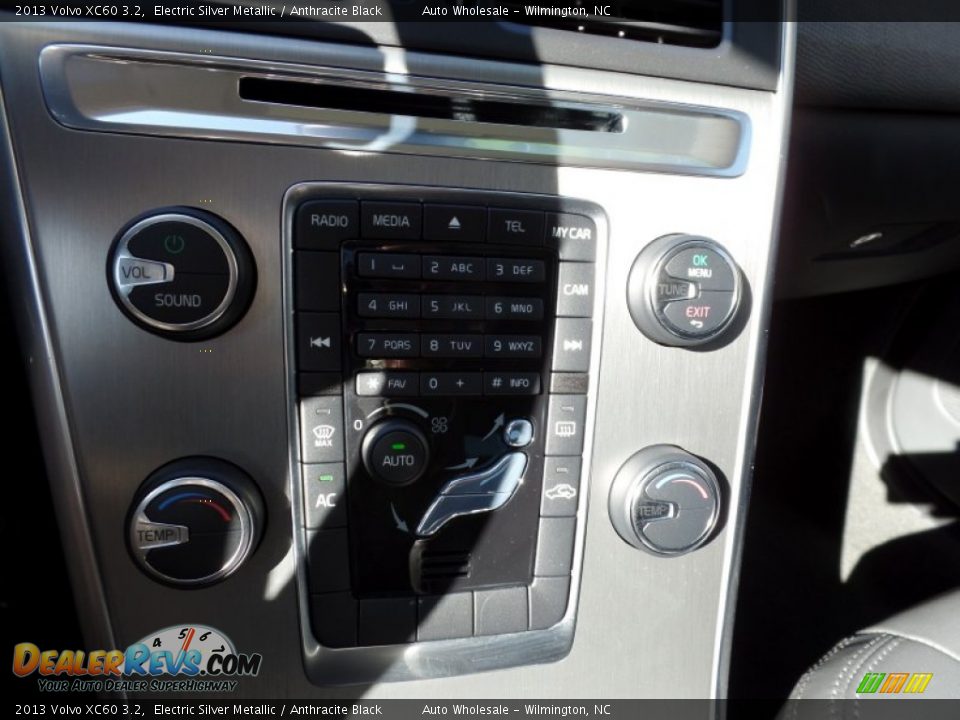 2013 Volvo XC60 3.2 Electric Silver Metallic / Anthracite Black Photo #19