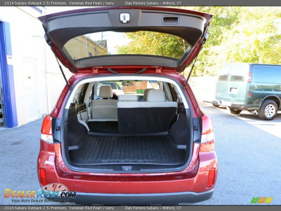 2014 Subaru Outback 2.5i Premium Venetian Red Pearl / Ivory Photo #8
