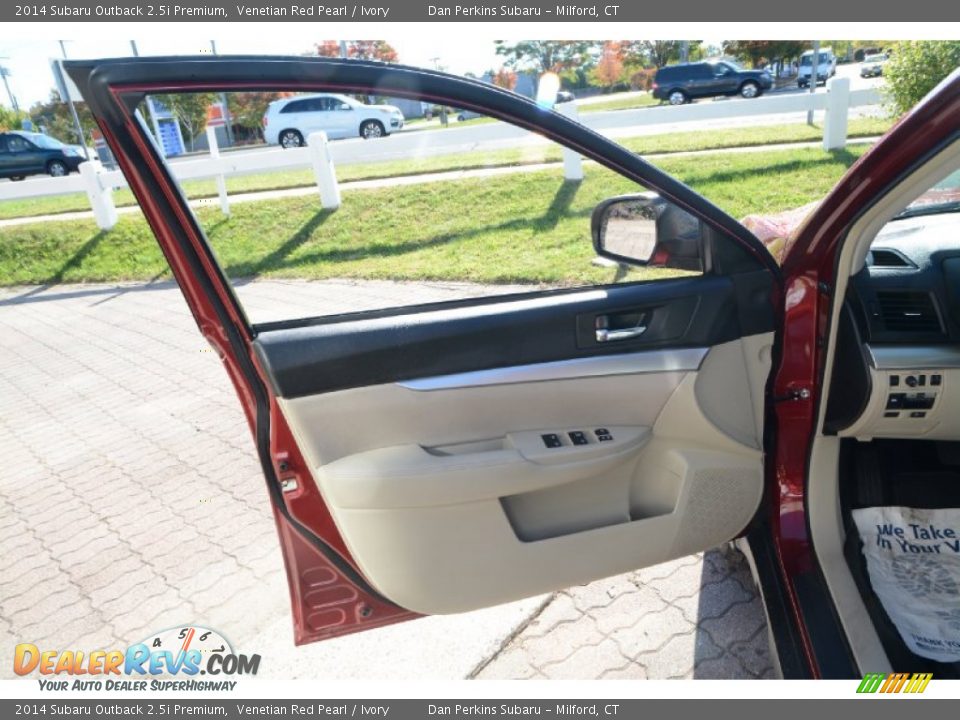 2014 Subaru Outback 2.5i Premium Venetian Red Pearl / Ivory Photo #18
