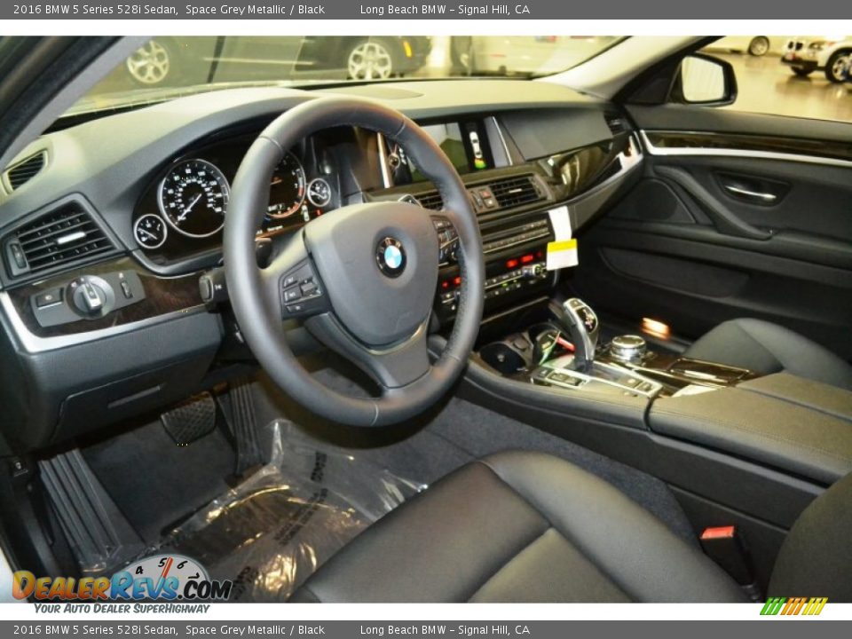 Black Interior - 2016 BMW 5 Series 528i Sedan Photo #6