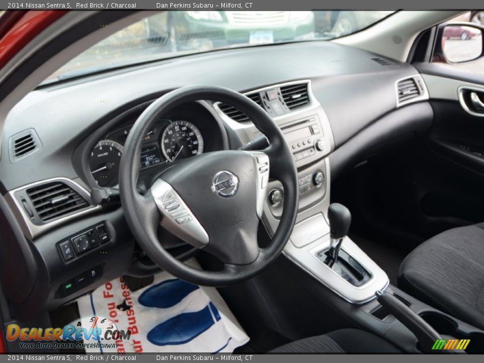 2014 Nissan Sentra S Red Brick / Charcoal Photo #9
