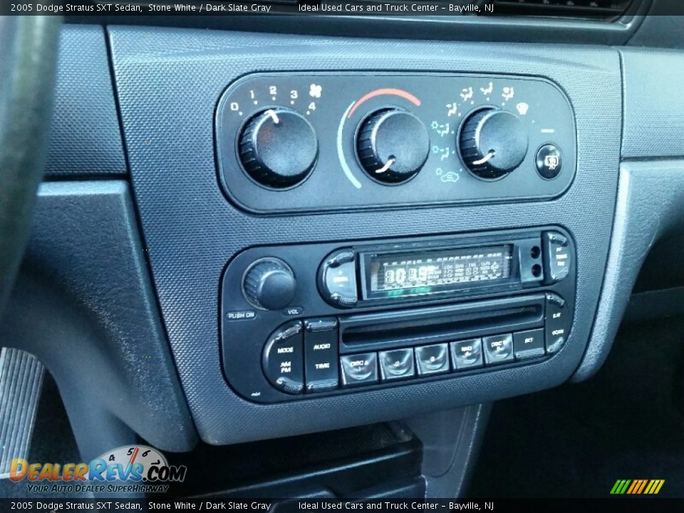 2005 Dodge Stratus SXT Sedan Stone White / Dark Slate Gray Photo #14