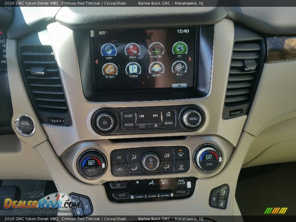 Controls of 2016 GMC Yukon Denali 4WD Photo #9