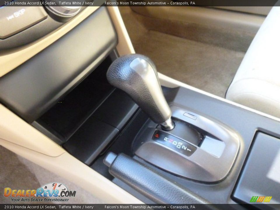 2010 Honda Accord LX Sedan Taffeta White / Ivory Photo #21