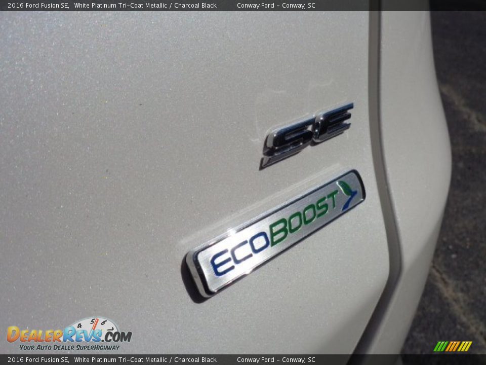 2016 Ford Fusion SE White Platinum Tri-Coat Metallic / Charcoal Black Photo #6