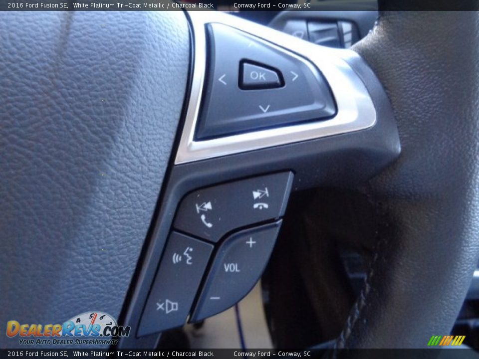 2016 Ford Fusion SE White Platinum Tri-Coat Metallic / Charcoal Black Photo #29