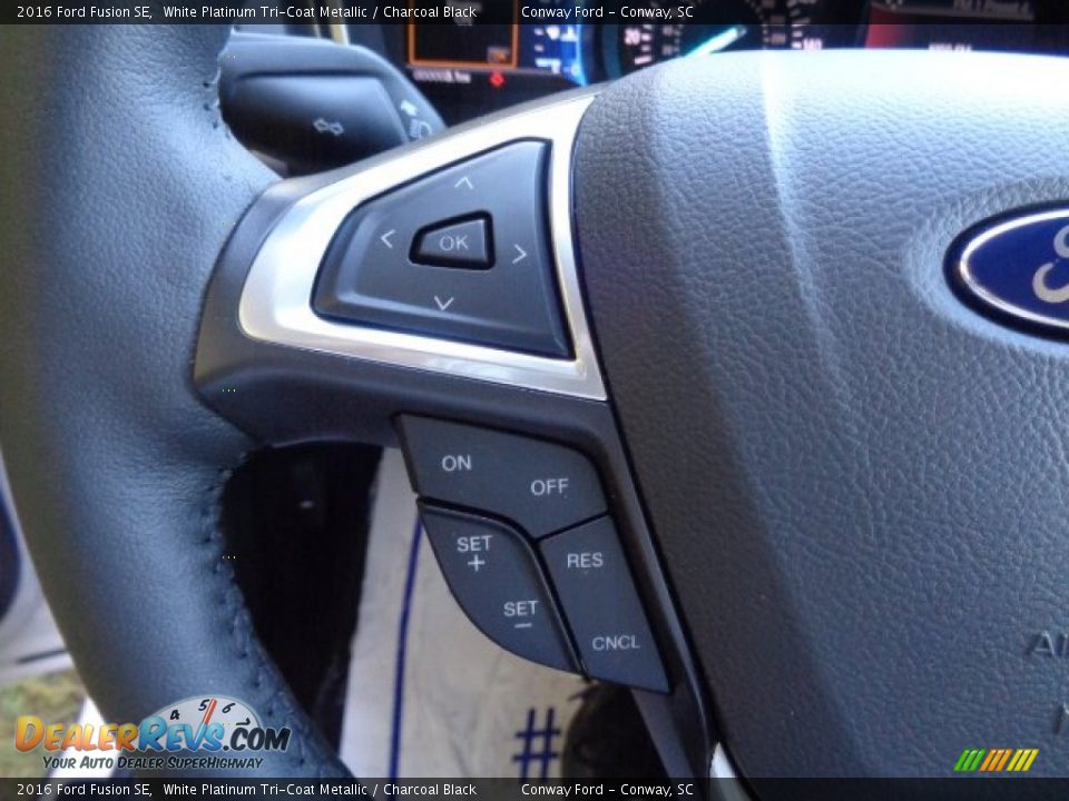 2016 Ford Fusion SE White Platinum Tri-Coat Metallic / Charcoal Black Photo #30