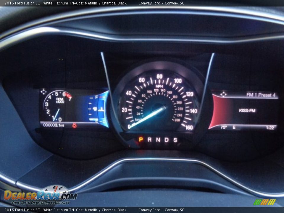 2016 Ford Fusion SE White Platinum Tri-Coat Metallic / Charcoal Black Photo #31