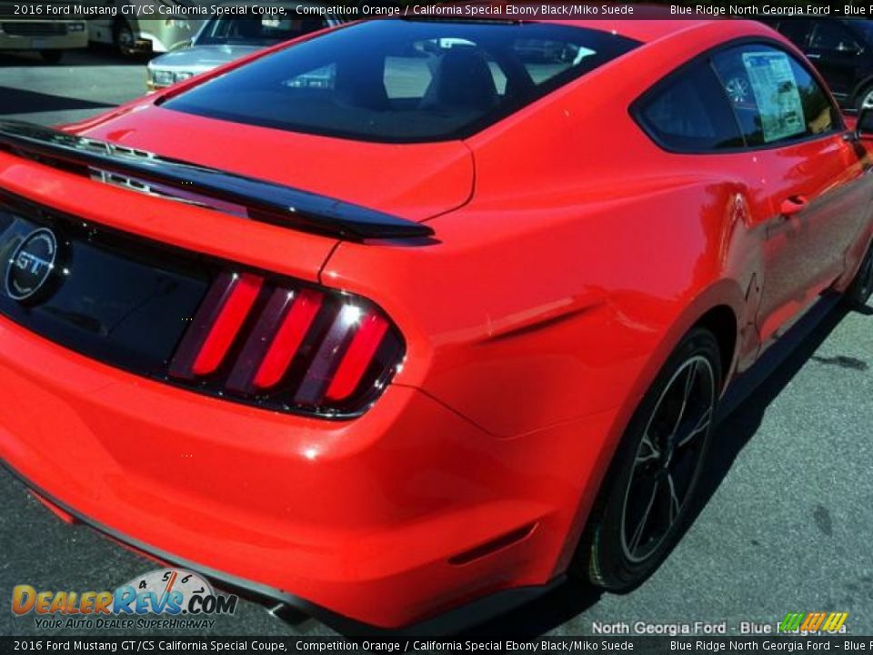 2016 Ford Mustang GT/CS California Special Coupe Competition Orange / California Special Ebony Black/Miko Suede Photo #28
