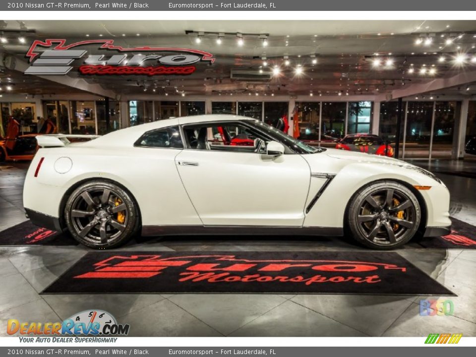 2010 Nissan GT-R Premium Pearl White / Black Photo #4