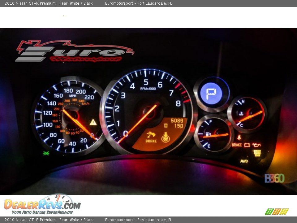 2010 Nissan GT-R Premium Pearl White / Black Photo #9