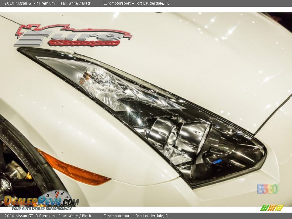 2010 Nissan GT-R Premium Pearl White / Black Photo #26