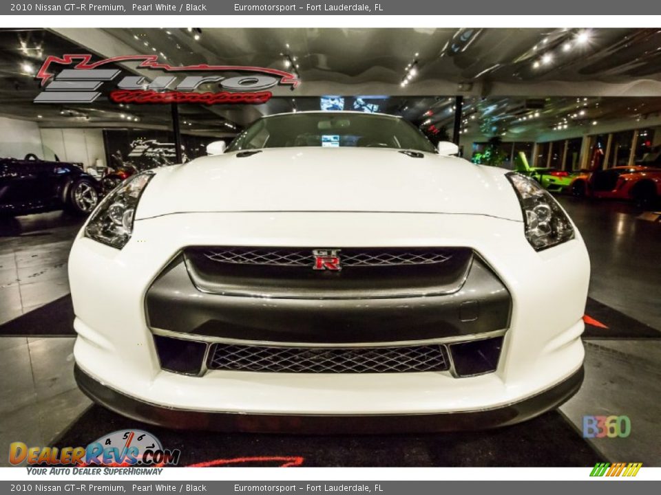2010 Nissan GT-R Premium Pearl White / Black Photo #27