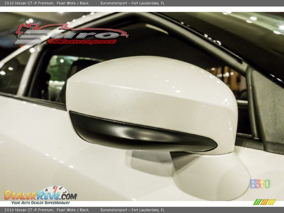 2010 Nissan GT-R Premium Pearl White / Black Photo #30