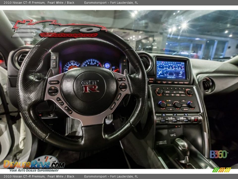 2010 Nissan GT-R Premium Pearl White / Black Photo #37