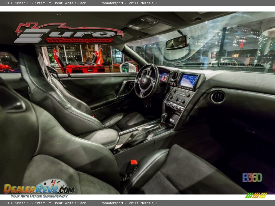 2010 Nissan GT-R Premium Pearl White / Black Photo #43