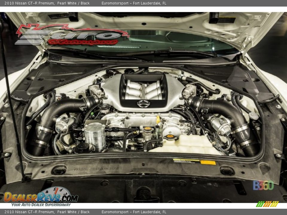 2010 Nissan GT-R Premium Pearl White / Black Photo #46