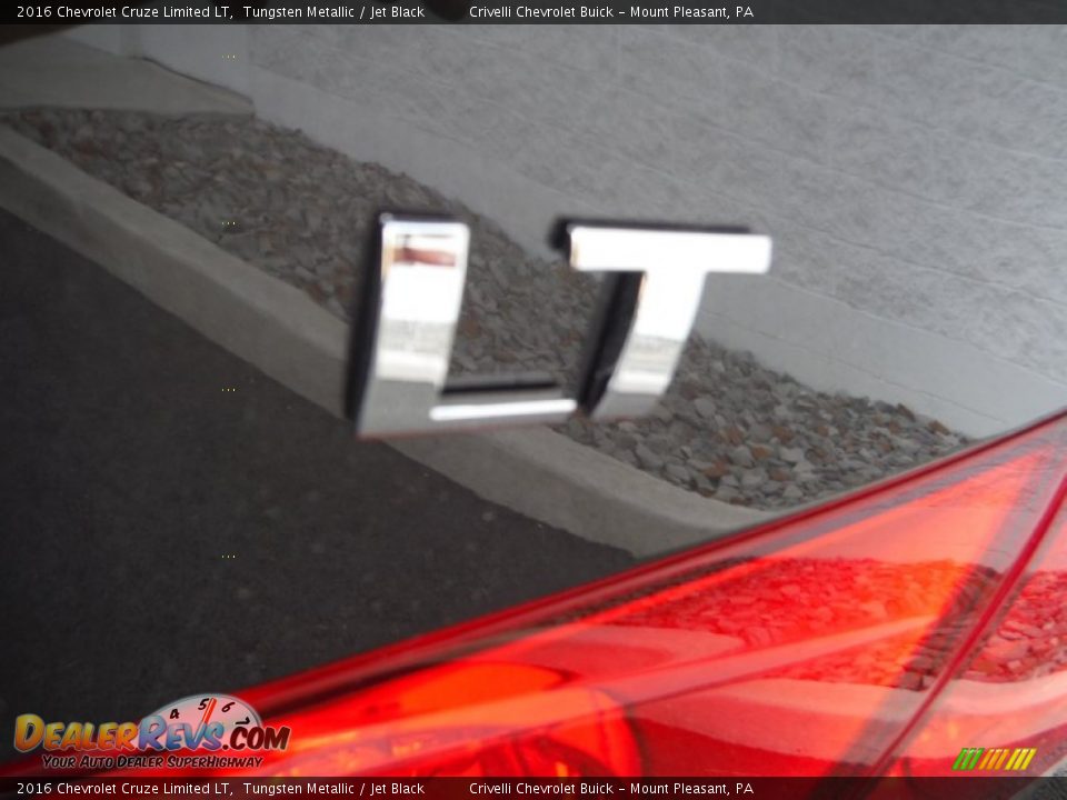 2016 Chevrolet Cruze Limited LT Tungsten Metallic / Jet Black Photo #7