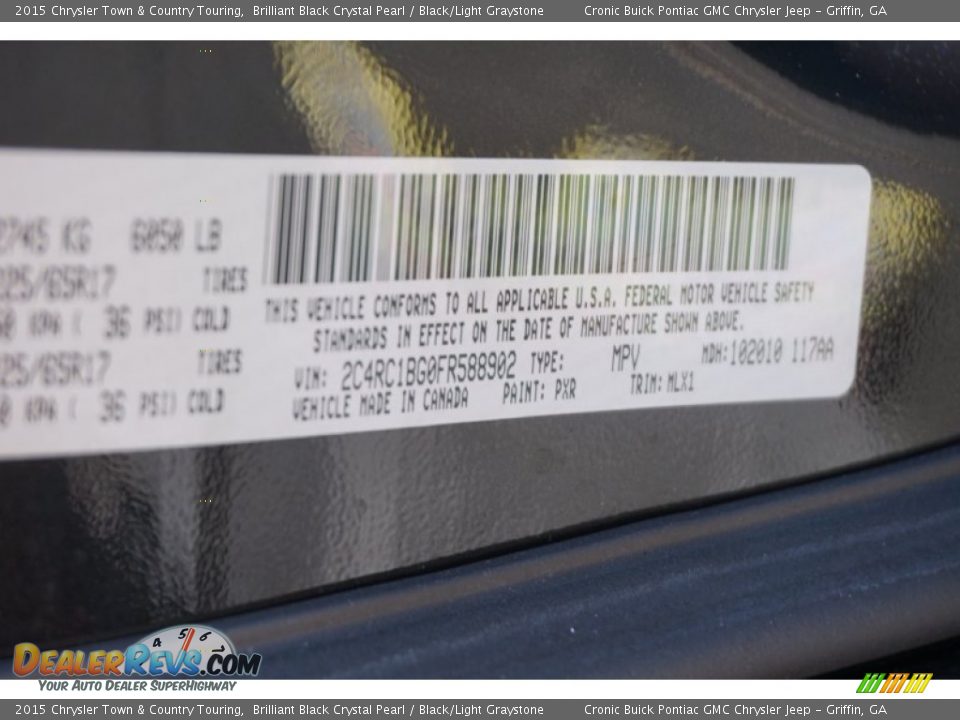 2015 Chrysler Town & Country Touring Brilliant Black Crystal Pearl / Black/Light Graystone Photo #25