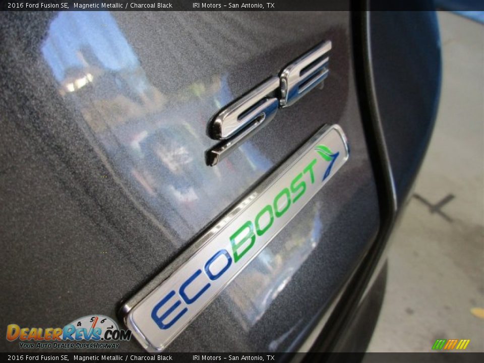 2016 Ford Fusion SE Magnetic Metallic / Charcoal Black Photo #7