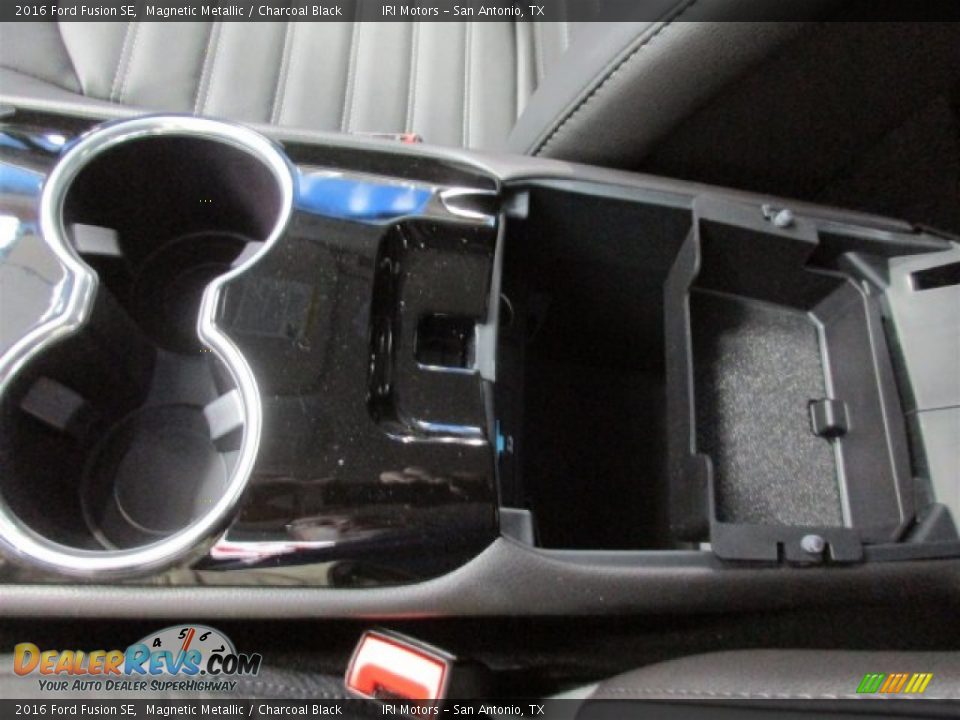 2016 Ford Fusion SE Magnetic Metallic / Charcoal Black Photo #23