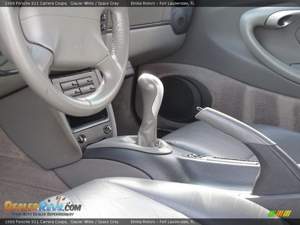 1999 Porsche 911 Carrera Coupe Glacier White / Space Grey Photo #38