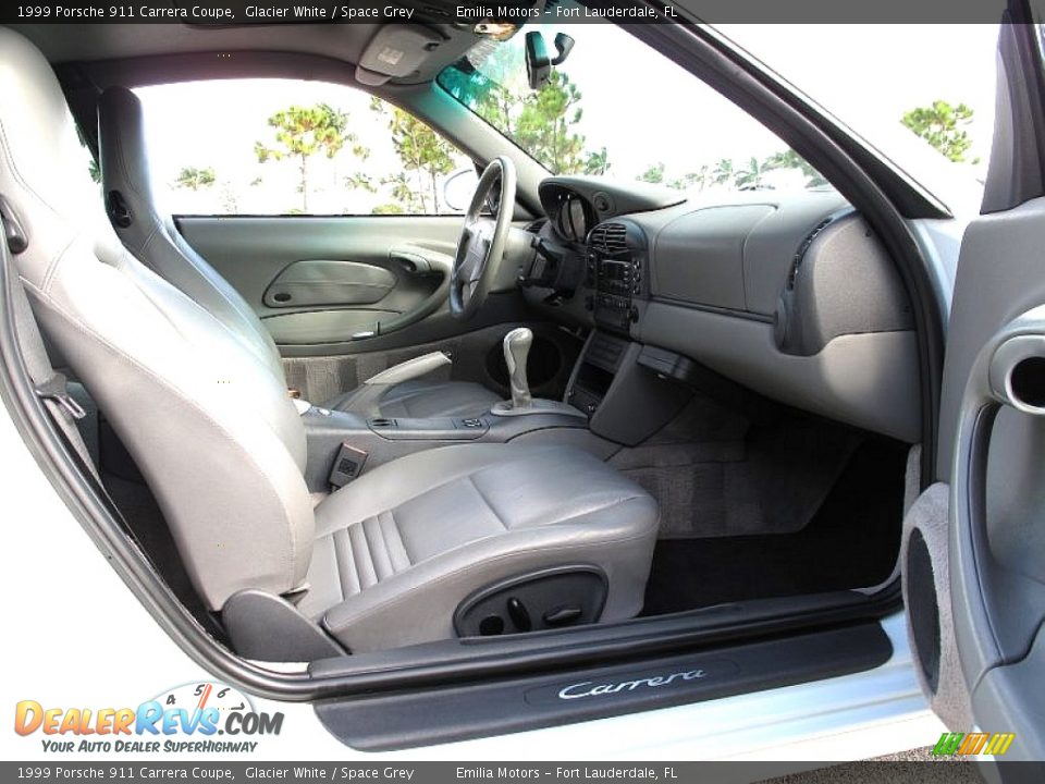 1999 Porsche 911 Carrera Coupe Glacier White / Space Grey Photo #44