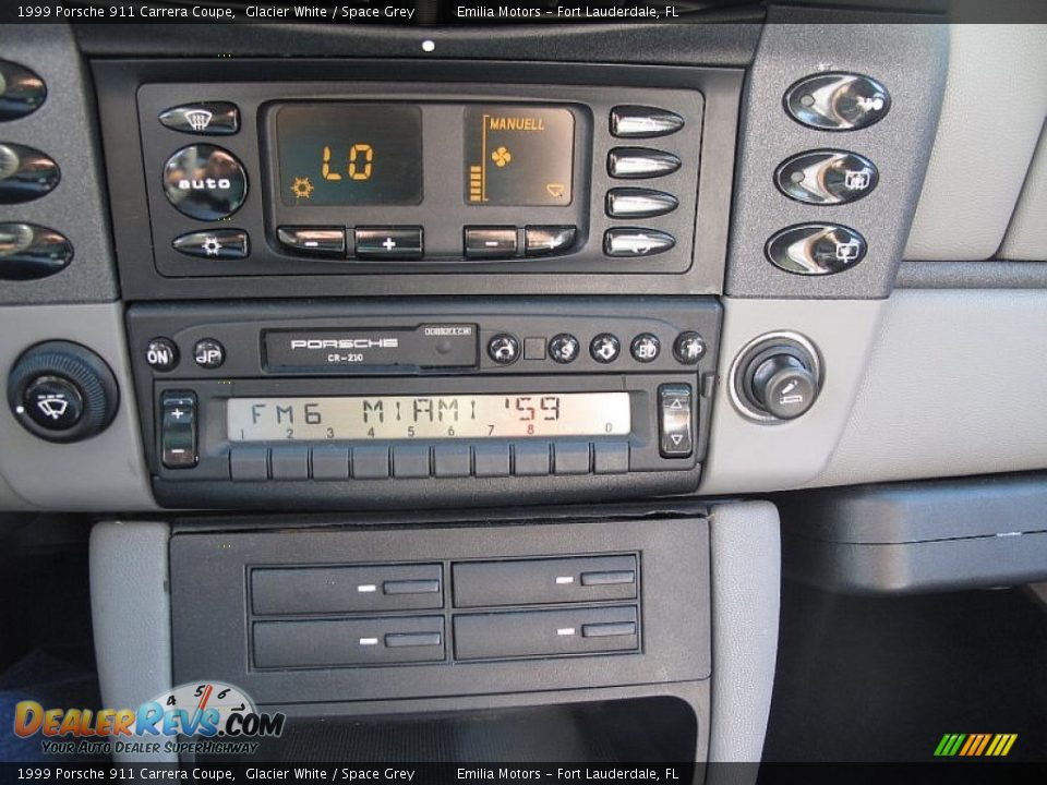 1999 Porsche 911 Carrera Coupe Glacier White / Space Grey Photo #46