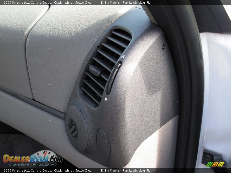 1999 Porsche 911 Carrera Coupe Glacier White / Space Grey Photo #47