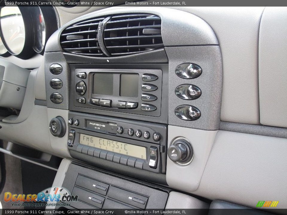 1999 Porsche 911 Carrera Coupe Glacier White / Space Grey Photo #48