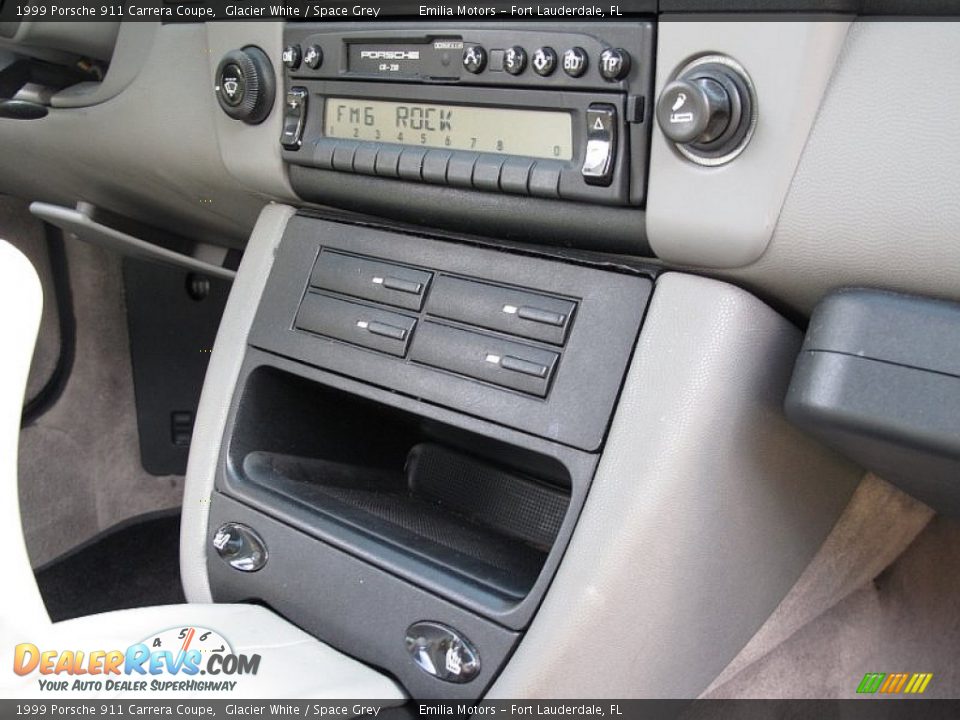 1999 Porsche 911 Carrera Coupe Glacier White / Space Grey Photo #49