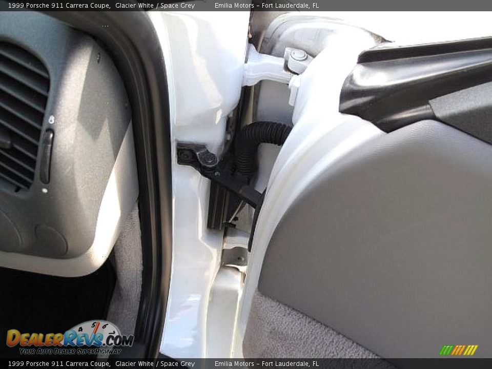 1999 Porsche 911 Carrera Coupe Glacier White / Space Grey Photo #66