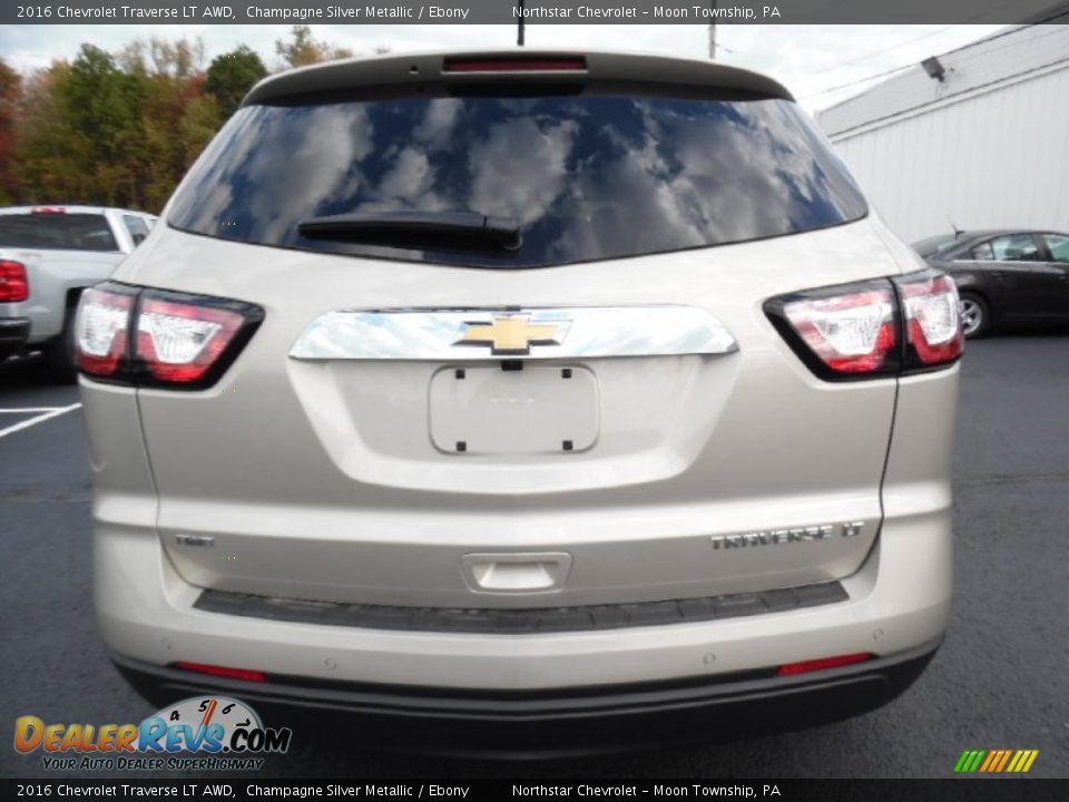 2016 Chevrolet Traverse LT AWD Champagne Silver Metallic / Ebony Photo #6