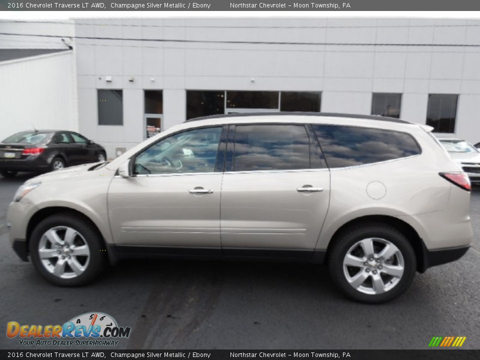 2016 Chevrolet Traverse LT AWD Champagne Silver Metallic / Ebony Photo #9