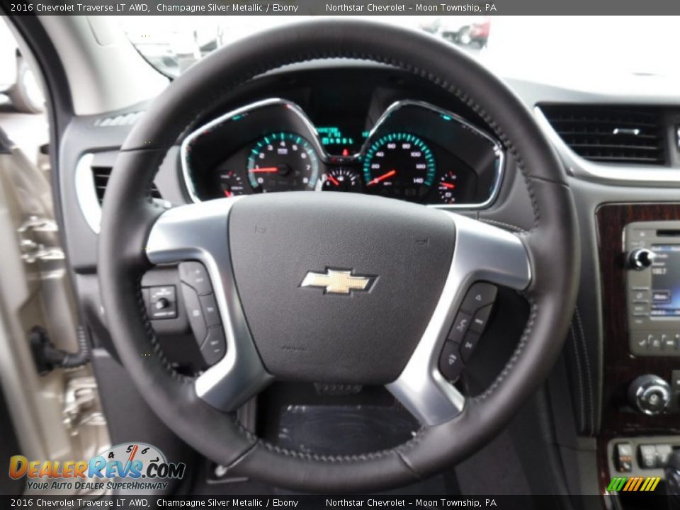 2016 Chevrolet Traverse LT AWD Champagne Silver Metallic / Ebony Photo #17