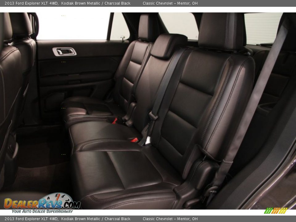 2013 Ford Explorer XLT 4WD Kodiak Brown Metallic / Charcoal Black Photo #14
