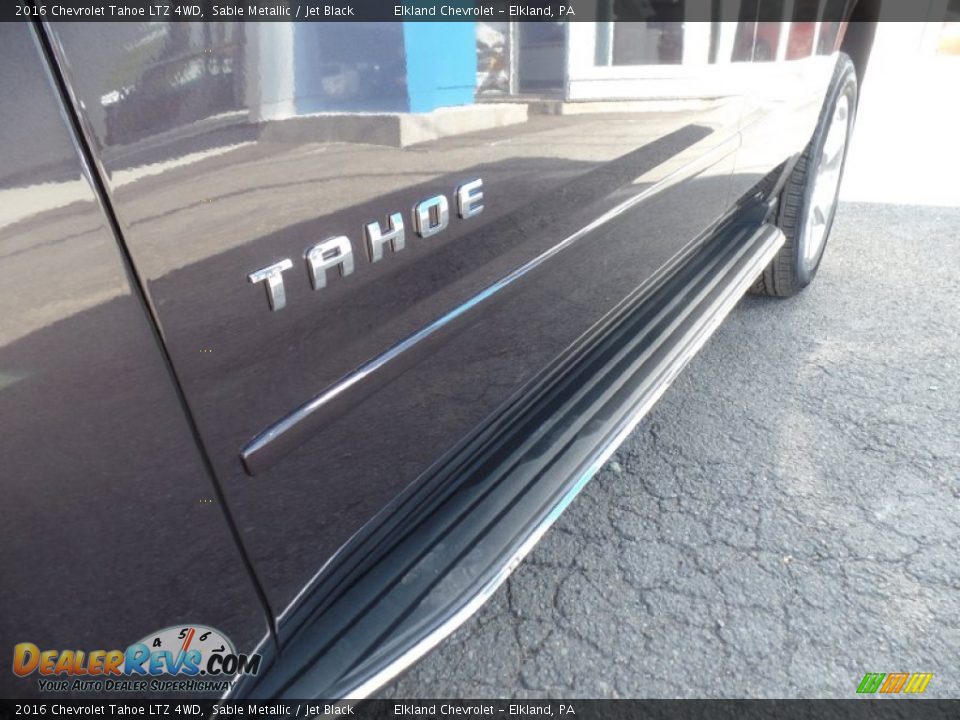 2016 Chevrolet Tahoe LTZ 4WD Sable Metallic / Jet Black Photo #12
