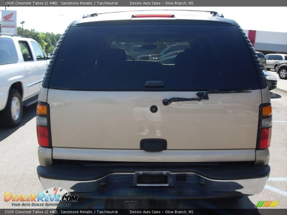 2006 Chevrolet Tahoe LS 4WD Sandstone Metallic / Tan/Neutral Photo #7