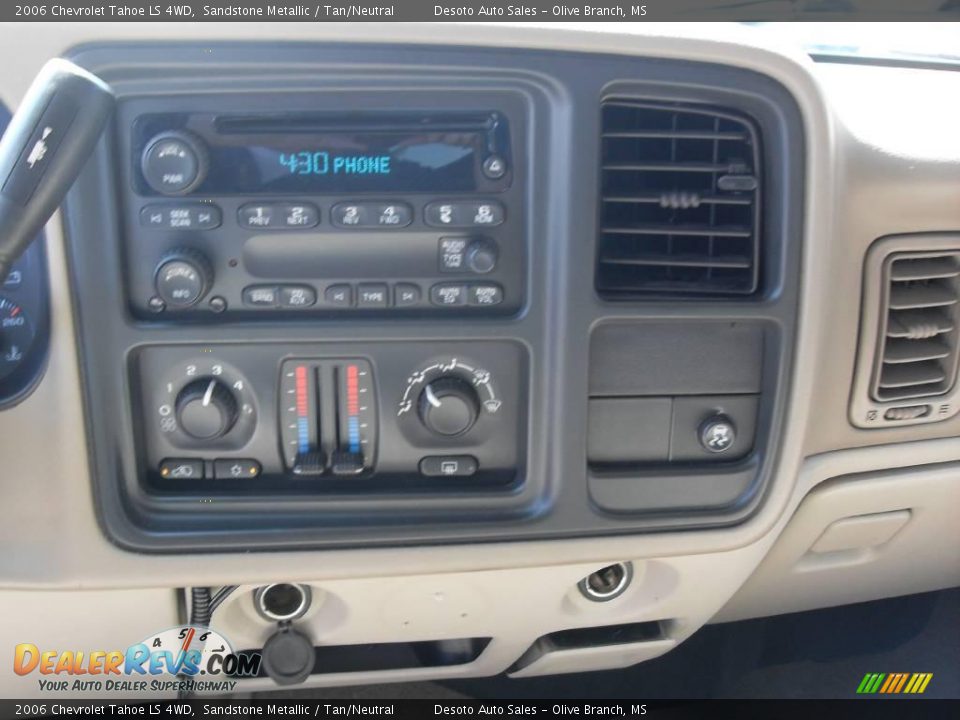 2006 Chevrolet Tahoe LS 4WD Sandstone Metallic / Tan/Neutral Photo #12