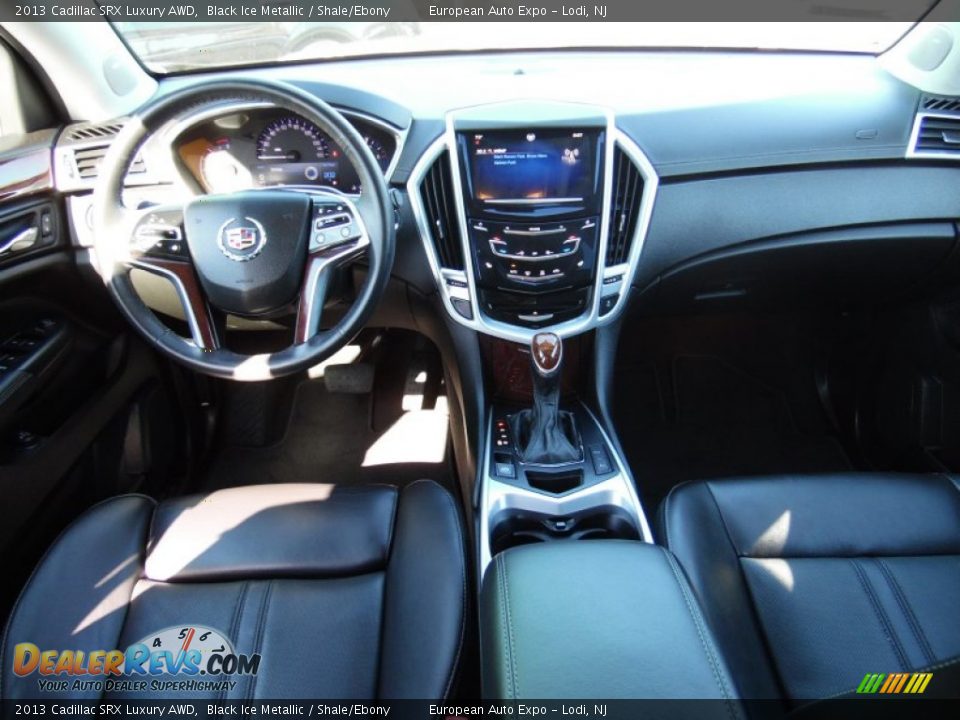 Dashboard of 2013 Cadillac SRX Luxury AWD Photo #17