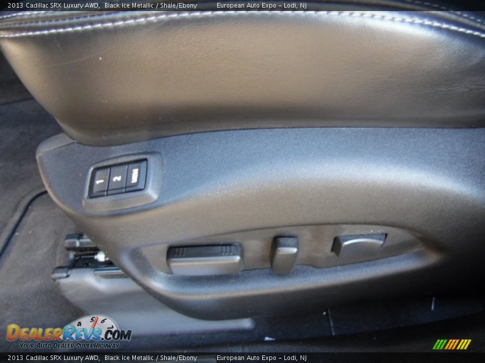 Controls of 2013 Cadillac SRX Luxury AWD Photo #19