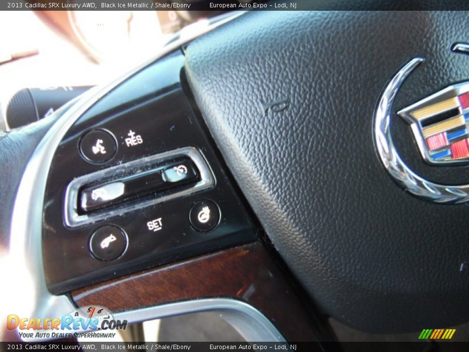 Controls of 2013 Cadillac SRX Luxury AWD Photo #22